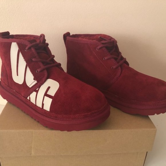 UGG Neumel Suede Leather Red Chopd Split Chukka Boot. Size: 7, 8 - Picture 8 of 14
